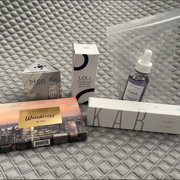 DONATED. Beauty Bundle - Picture 1 of 5